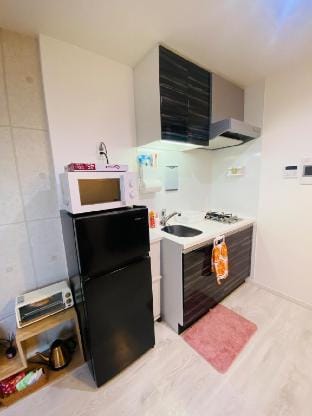 direct to KIX, easy travel 4min Namba, 2min sta Vacation rental in Osaka