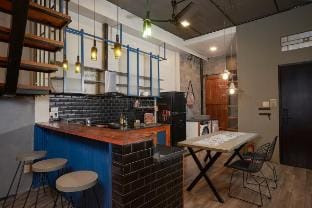 Ben Thanh market - D1 French colonial oasis 2BR Vacation rental in Ho Chi Minh City