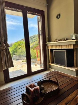 Villa Apanemia Tsakaioi Vacation rental in Euboea
