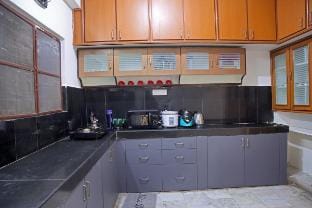 Royal Residency 3bhk -III, Near Cyber Towers Vacation rental in Hyderabad