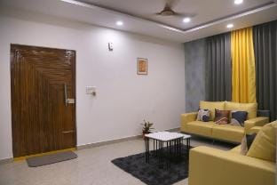 Amar Bari - 3BHK, Kondapur, Gachibowli Vacation rental in Hyderabad