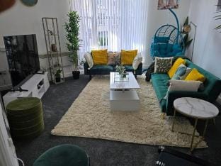Glams luxury flat Vacation rental in Wolverhampton