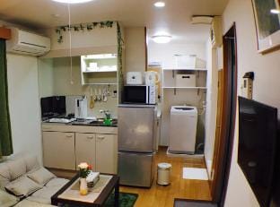 202Shinjuku Apartment 4min to Shinjuku st. by tram Apartment in Japan