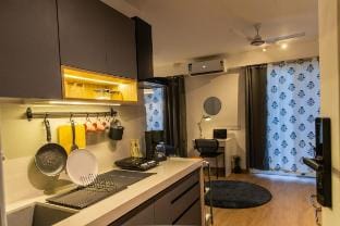 Airport Runway View from terrace|Coffee Maker|Luxe Vacation rental in Pune