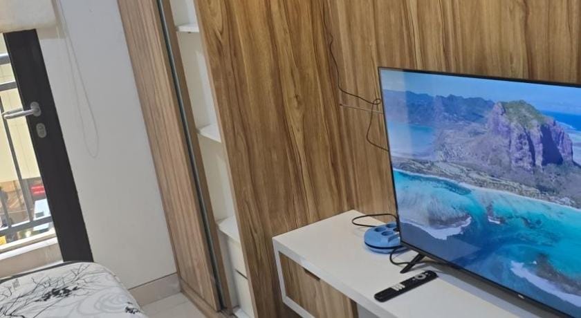 Apartemen Transpark Cibubur by Lily's Room Hotel in West Java