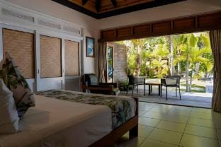 Mokusiga Villas 'Dua' - Private Beachfront Villa Villa in Baravi