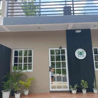 Serene Stay by AQC Transient House Vacation rental in Bolinao