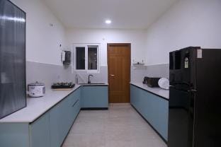 Lotus Pond-3BHK AC @BanjaraHills Vacation rental in Hyderabad