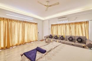 RoofTop-1BHK for Families only @HimayathNagar Vacation rental in Hyderabad