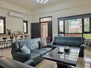 JingKuan【靖寬民宿B棟】 近日月潭14人包棟 電動麻將桌 KTV 烤肉 Vacation rental in Taiwan, Province of China