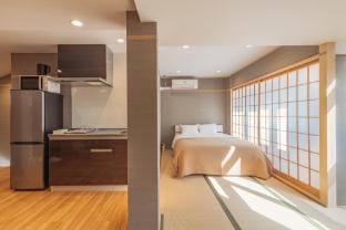 谷町君・星Hotel・道頓福居 Apartment in Osaka