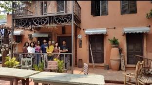 Itika Homestay 2BR| Cultural Retreat by homeyhuts Vacation rental in West Bengal