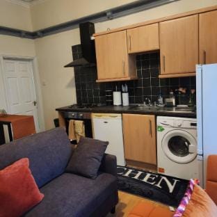 Charming Victorian Apartment in Central Wolverhampton Apartment in Wolverhampton