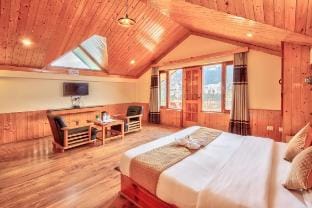 The Applewood Cottage -1BR Top Floor by Homeyhuts Vacation rental in Himachal Pradesh