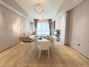 Luxury Spacious 2BR in Palm Jumeirah Vacation rental in Dubai