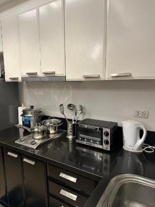 McKinley Hills Cozy Escape Staycation Vacation rental in Makati