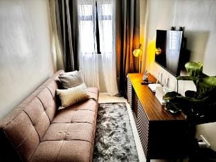 Perfect Urban Modern Retreat w/ 360° Cebu Views Vacation rental in Cebu City