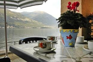 Apartment by Lake Como with Stunning Views Apartment in Lombardy