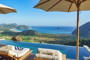 Villa Kai Lani - fully staffed private luxury 4-bd Villa in West Praya