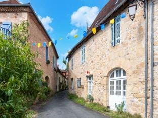 Charming Holiday Home with Private Pool Vacation rental in Nouvelle-Aquitaine