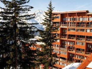 Alpine Retreat w Balcony Apartment in Bourg-Saint-Maurice