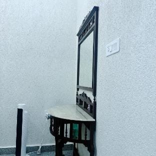 Chaitanya Vihar Houses Vacation rental in Uttar Pradesh