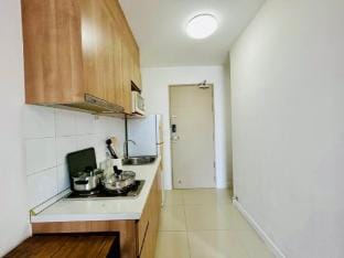 Modern room x bathtub 0km to BTS Apartment in Bangkok