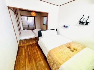 Near Namba/Umeda/7min walk station/5pax/Food spots Vacation rental in Osaka