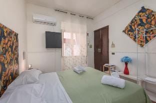 Studio in the Historic Center - Casetta Artemide Vacation rental in Naples