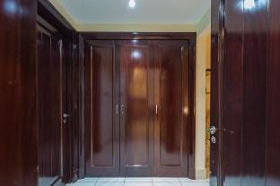 Oasis in the heart of Downtown Vacation rental in Dubai
