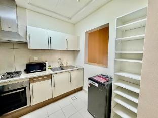 Sandoval Gardens. Pool. Gym. Vacation rental in Dubai