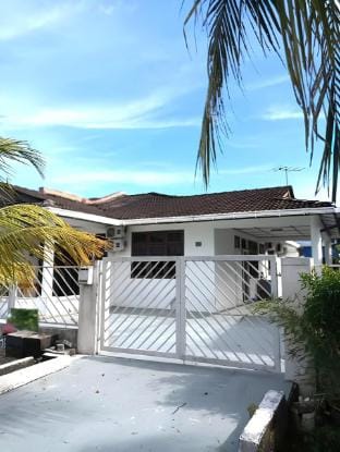 Natol Homestay - Venice 2 (Samajaya Tabuan) Vacation rental in Kuching