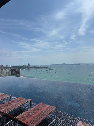 Internet-famous Infinity Pool Condo Vacation rental in Pattaya City