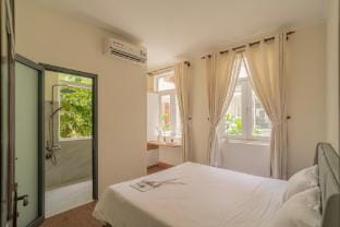 Luxury 5-Bedroom Villa with Space for 10 Guests Vacation rental in Ho Chi Minh City