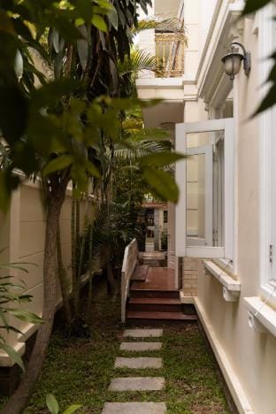 Luxury 5-Bedroom Villa with Space for 10 Guests Vacation rental in Ho Chi Minh City