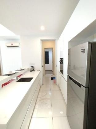 SymphonyDuoSuite_JazzSuite_PoolView @TanjungTokong Vacation rental in Penang