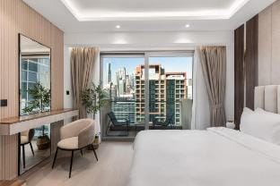 Luxury Studio - Beach & Sea Views in Dubai Marina Vacation rental in Dubai