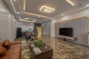 T P Villa- New-3 mins walk to My Khe Beah-Full AC Villa in Da Nang