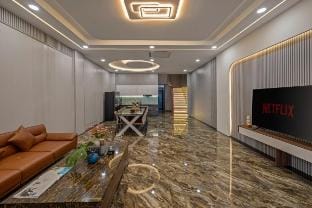 T P Villa- New-3 mins walk to My Khe Beah-Full AC Villa in Da Nang