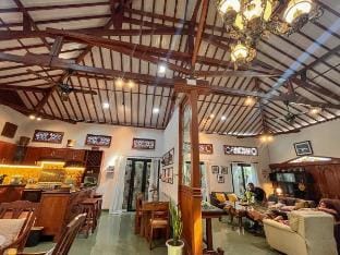 Ndalem Srigading Villa Solo Maximum capcity 10 PAX Vacation rental in Indonesia