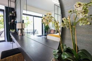 Elite LUX Holiday Homes - Relax & Unwind in Stylish JVC Studio, Dubai Apartment in Dubai
