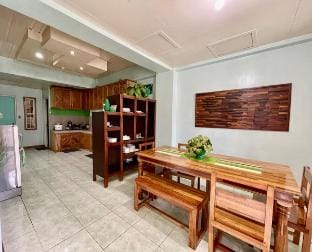Comfy 2BR Stay • Near Burnham Vacation rental in Baguio