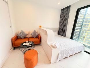 The Beverly Hotel Vinhomes Grand Park Apartment in Ho Chi Minh City