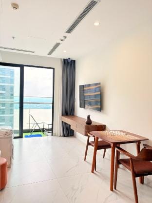 The Beverly Hotel Vinhomes Grand Park Apartment in Ho Chi Minh City