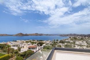 Stunning  Villa with Private Pool and Luxuriest Views Villa in Yalıkavak