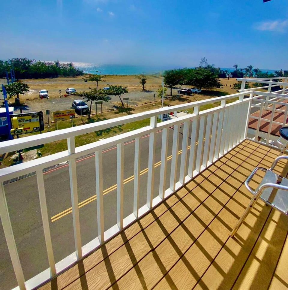 Kenting Waterfront Hotel Bed and Breakfast in Hengchun Township