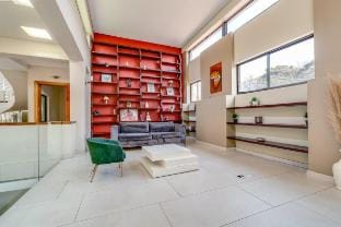 Luxury ensuite room- Wi-Fi, Pool Access, Fireplace Vacation rental in Johannesburg