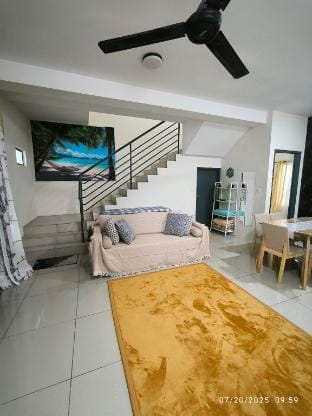Cybersouth Homestay 2 storey Terrace 3+1 room Vacation rental in Selangor, Malaysia
