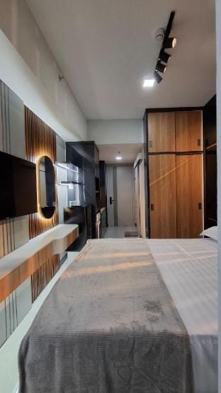 The Luxurious Room at Bella Apartement Vacation rental in Surabaya