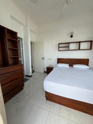 Blue Ocean Apartment by EPICK Vacation rental in Dehiwala-Mount Lavinia